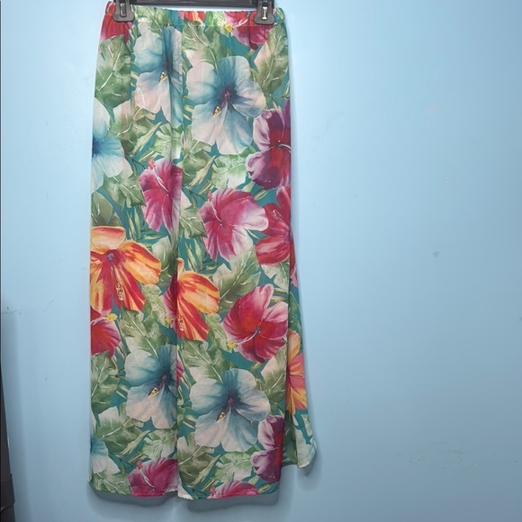 MUMU 🩷Barbie “ The Beach Pants” - Picture 3 of 10